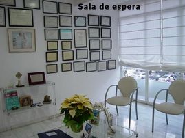 Clínica Dental José J. Pinilla Melguizo sala de espera de la clínica 